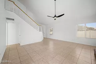 109 W Sagebrush St, Gilbert, AZ 85233 - Photo 6