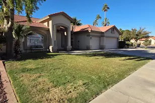 3124 N Meadow Dr, Avondale, AZ 85392 - Photo 2