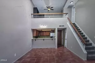 33 E Beck Ln, Phoenix, AZ 85022 - Photo 4