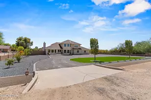 7031 N Perryville Rd, Waddell, AZ 85355 - Photo 4