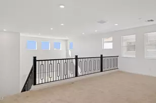 27452 N 69th Ln, Peoria, AZ 85383 - Photo 10