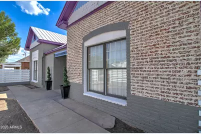 258 S Sutherland Street, Globe, AZ 85501 - Photo 2