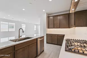 27465 N 69th Ln, Peoria, AZ 85383 - Photo 12