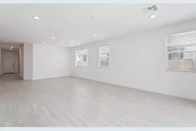 27465 N 69th Lane, Peoria, AZ 85383 - Photo 8