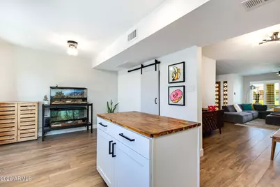 8323 E Keim Drive, Scottsdale, AZ 85250 - Photo 14
