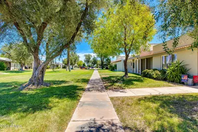 8323 E Keim Drive, Scottsdale, AZ 85250 - Photo 2