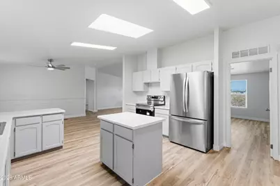 42207 W Solano Drive, Tonopah, AZ 85354 - Photo 8