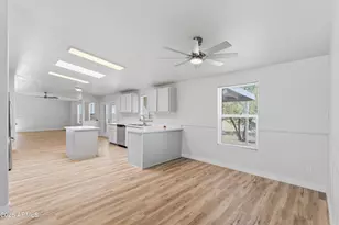 42207 W Solano Dr, Tonopah, AZ 85354 - Photo 6
