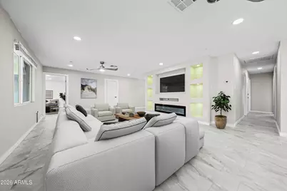 8202 E Whitton Avenue, Scottsdale, AZ 85251 - Photo 4