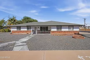 1756 N Summer Cir, Mesa, AZ 85203 - Photo 1