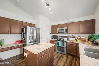 9252 W Carol Avenue, Peoria, AZ 85345 - Photo 8