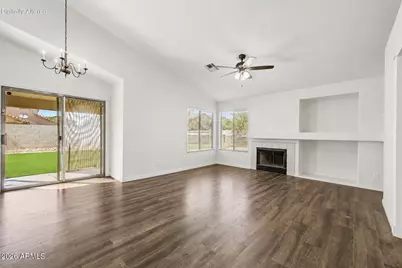 9252 W Carol Avenue, Peoria, AZ 85345 - Photo 4