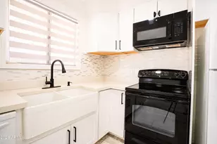 6565 N 19th Ave, Phoenix, AZ 85015 - Photo 8