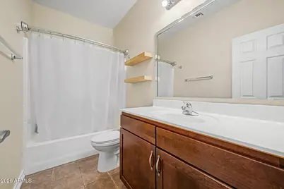 17940 W Desert Lane, Surprise, AZ 85388 - Photo 28