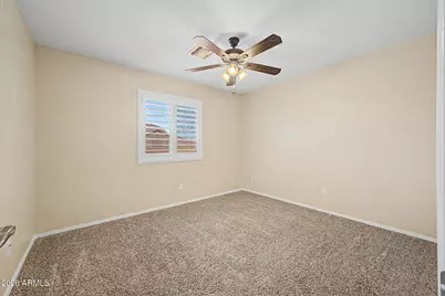 17940 W Desert Lane, Surprise, AZ 85388 - Photo 20