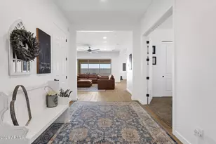 11653 W Andrew Ln, Peoria, AZ 85383 - Photo 4