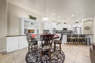 521 E Mineral Rd, Phoenix, AZ 85042 - Photo 14