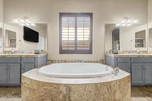 521 E Mineral Rd, Phoenix, AZ 85042 - Photo 22
