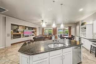 521 E Mineral Rd, Phoenix, AZ 85042 - Photo 18