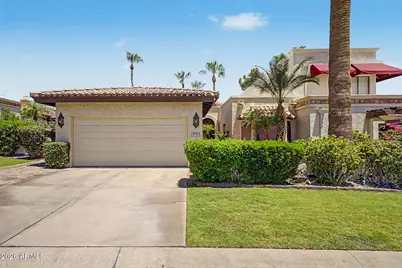 4718 E Monte Way, Phoenix, AZ 85044 - Photo 1