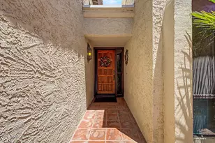 4718 E Monte Way, Phoenix, AZ 85044 - Photo 6