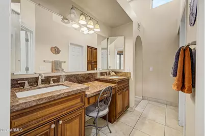 4718 E Monte Way, Phoenix, AZ 85044 - Photo 20