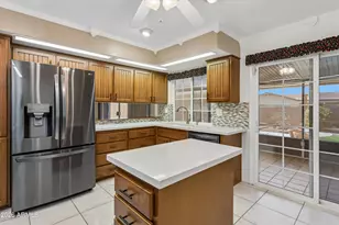 9201 W Elkhorn Dr, Sun City, AZ 85351 - Photo 6