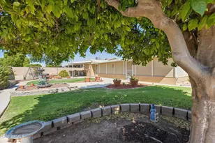 9201 W Elkhorn Dr, Sun City, AZ 85351 - Photo 32