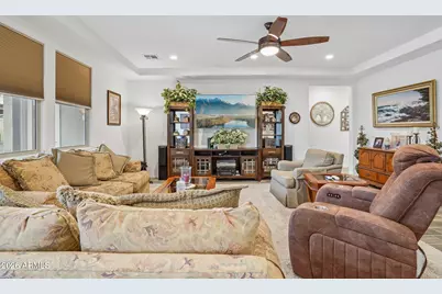 19045 W Mercer Lane, Surprise, AZ 85388 - Photo 12