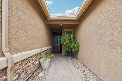 19045 W Mercer Lane, Surprise, AZ 85388 - Photo 6