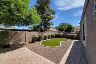 964 W Fairway Dr, Chandler, AZ 85225 - Photo 2