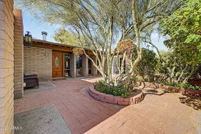 6510 E Dixileta Drive, Cave Creek, AZ 85331 - Photo 2