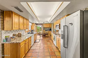6510 E Dixileta Dr, Cave Creek, AZ 85331 - Photo 6