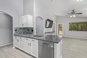 983 E Palomino Way, San Tan Valley, AZ 85143 - Photo 12