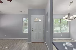 983 E Palomino Way, San Tan Valley, AZ 85143 - Photo 4