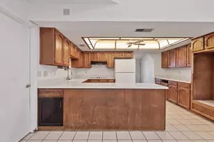 2625 E Page Ave, Gilbert, AZ 85234 - Photo 8