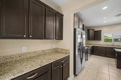 24772 W Wedgewood Avenue, Buckeye, AZ 85326 - Photo 12