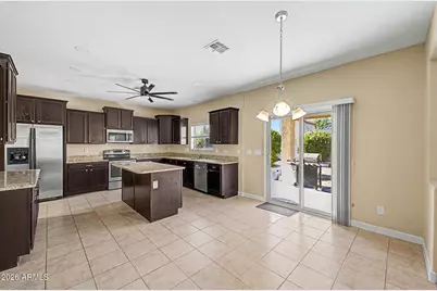 24772 W Wedgewood Avenue, Buckeye, AZ 85326 - Photo 10
