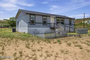 10545 E Janet Way, Dewey, AZ 86327 - Photo 2