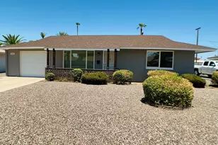 10846 W Oakmont Dr, Sun City, AZ 85351 - Photo 1