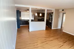 10846 W Oakmont Dr, Sun City, AZ 85351 - Photo 2