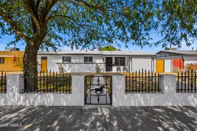2502 N 47th Lane, Phoenix, AZ 85035 - Photo 1