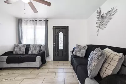 2502 N 47th Lane, Phoenix, AZ 85035 - Photo 6