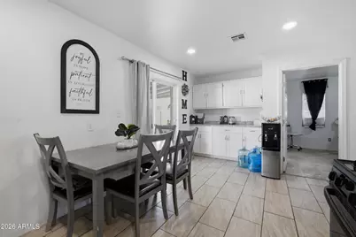 2502 N 47th Lane, Phoenix, AZ 85035 - Photo 10