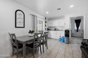 2502 N 47th Ln, Phoenix, AZ 85035 - Photo 10
