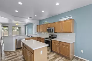 18849 N Summerbreeze Way, Surprise, AZ 85374 - Photo 18