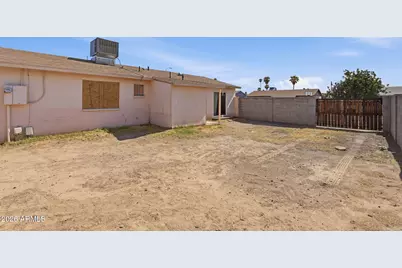 7301 W Heatherbrae Drive, Phoenix, AZ 85033 - Photo 6