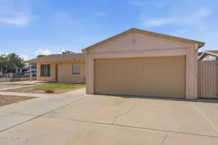 7301 W Heatherbrae Dr, Phoenix, AZ 85033 - Photo 2