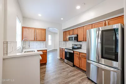 15881 N 74th Avenue, Peoria, AZ 85382 - Photo 8
