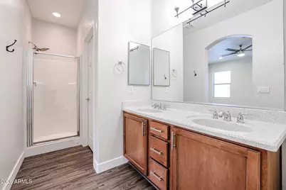 15881 N 74th Avenue, Peoria, AZ 85382 - Photo 12